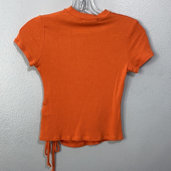 JOE & ELLE Orange Drawstring Side Top Size: (M/L) - Picture 2 of 3